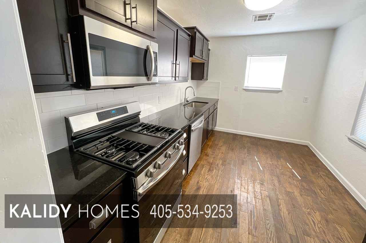 1338 South Dr #1 - Photo 5 of 39