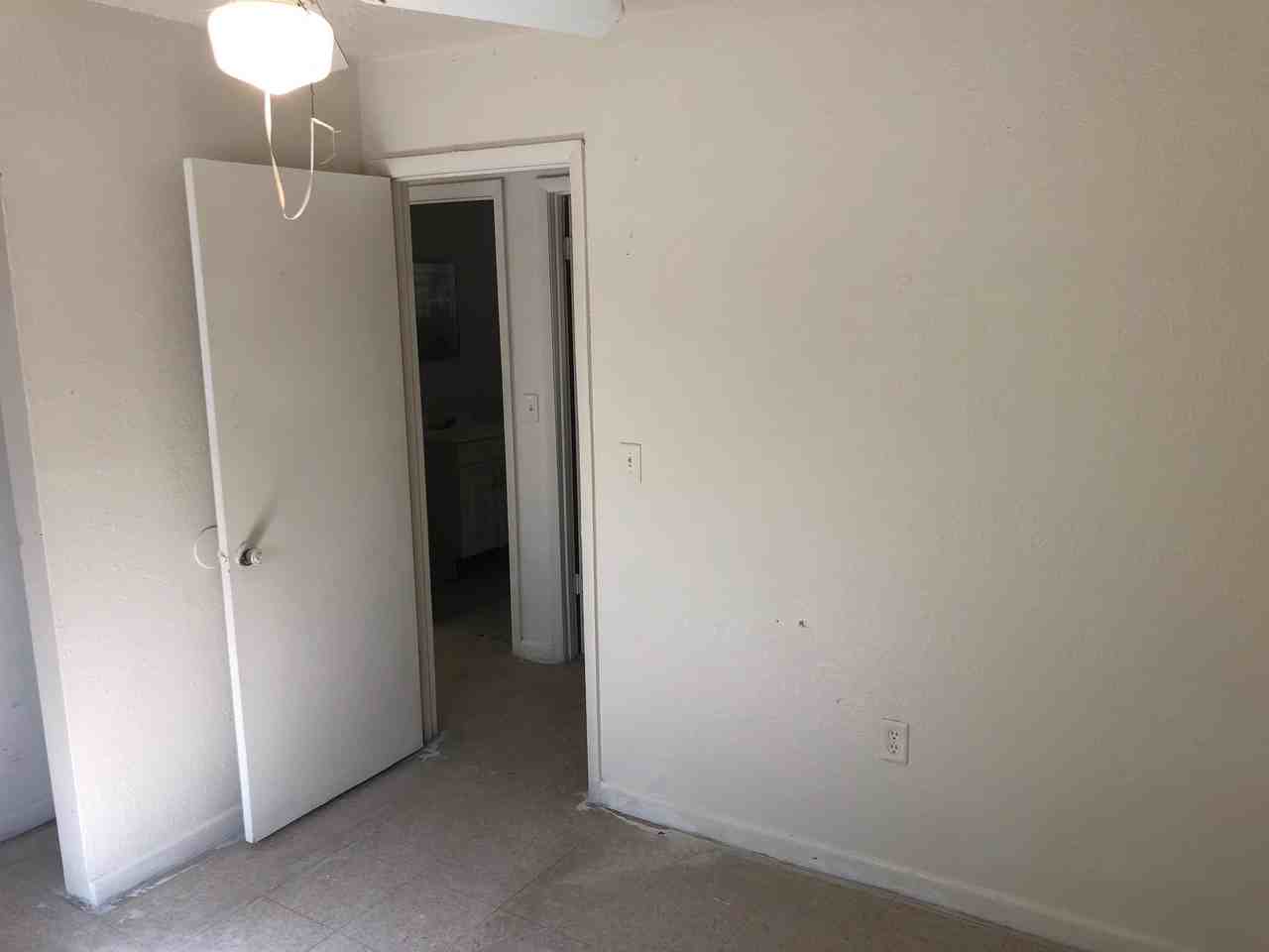 507 Kilgore St #10 - Photo 5 of 7