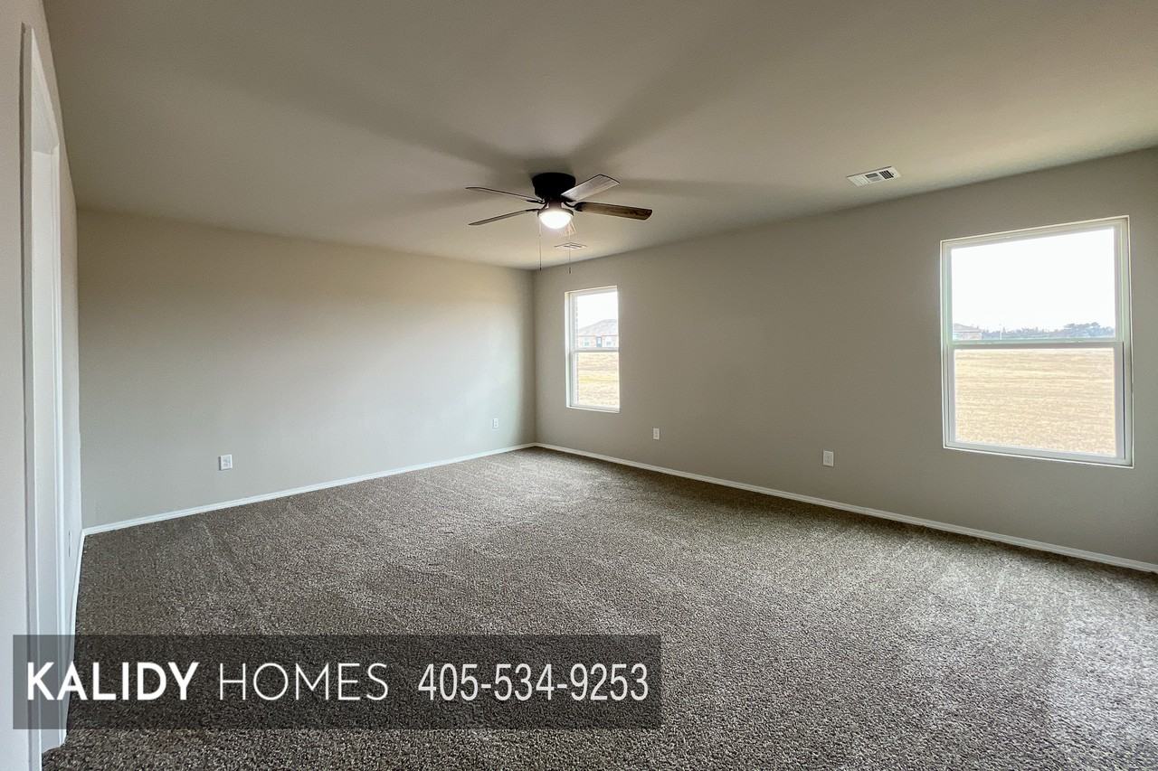 4301 Driftwood Dr #1 - Photo 7 of 26