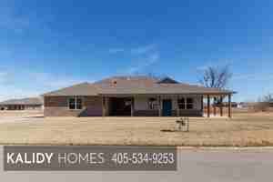 featured image of 306 Kirks Holw #1