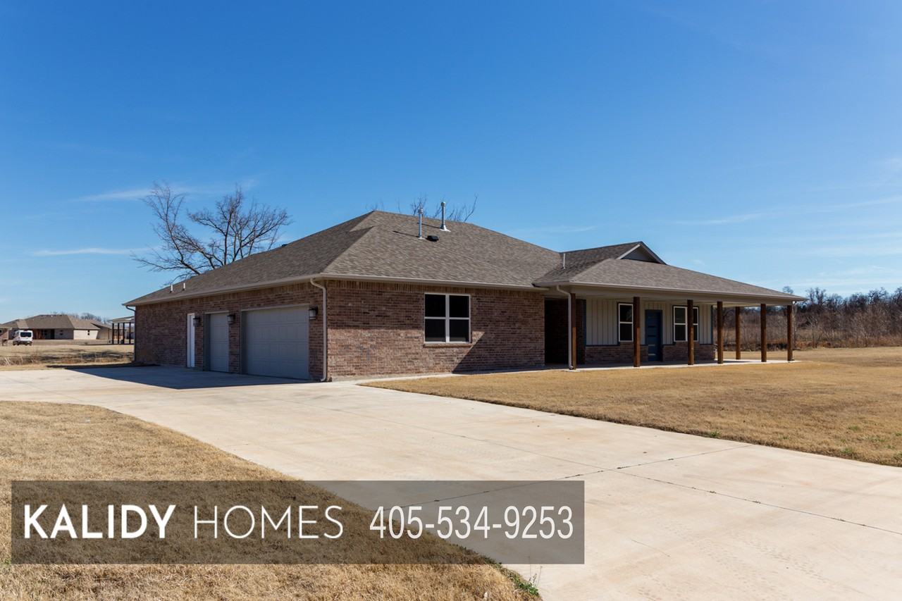 306 Kirks Holw #1 - Photo 3 of 50