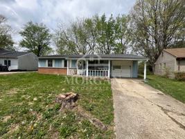 featured image of 1923 Beverly Ct