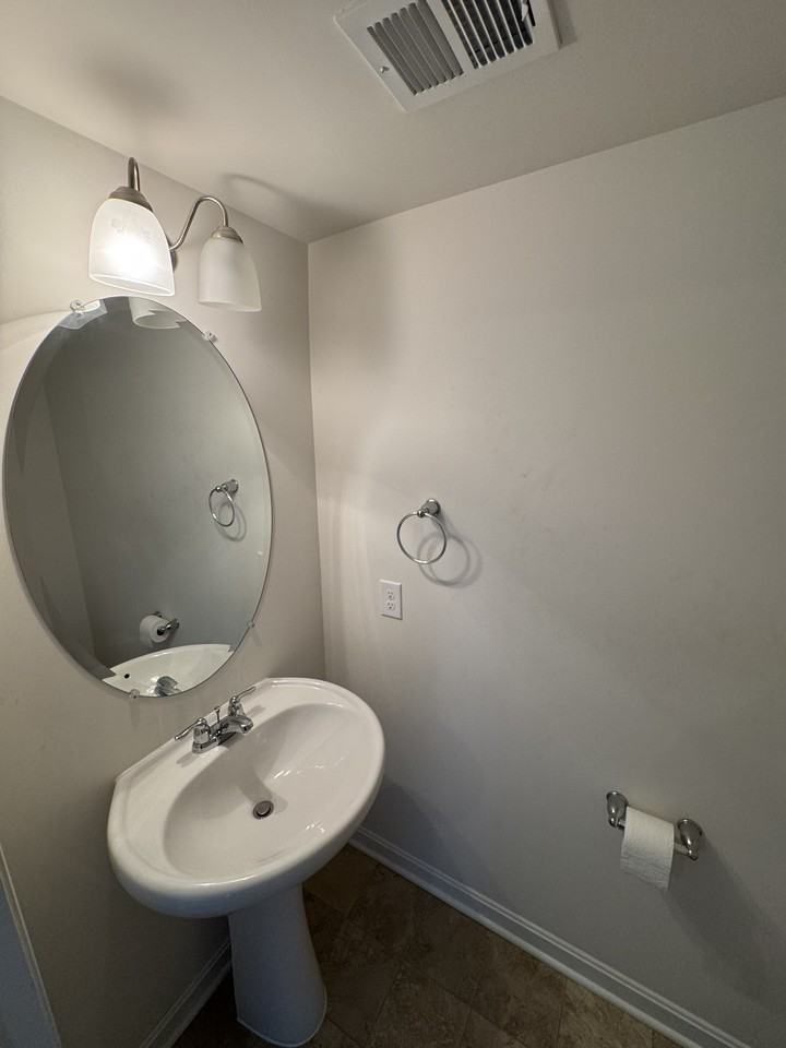 172 Drexel Ct #1 - Photo 6 of 22