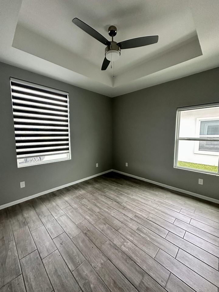 1805 S Angelina Marie #2 - Photo 3 of 13