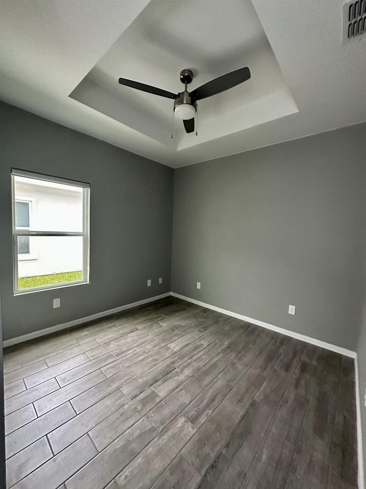 1805 S Angelina Marie #2 - Photo 7 of 13