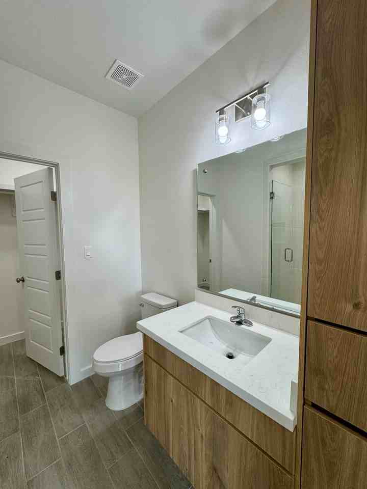 1308 W Platinum Dr #3 - Photo 5 of 12