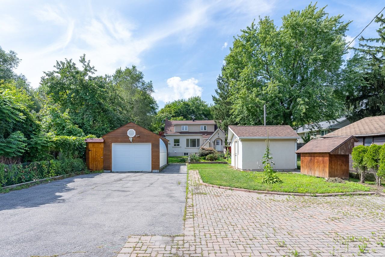 1345 St. James Ave - Photo 3 of 19