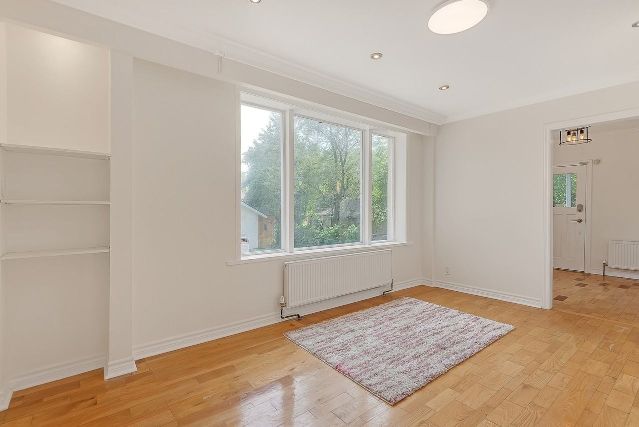 1345 St. James Ave - Photo 7 of 19