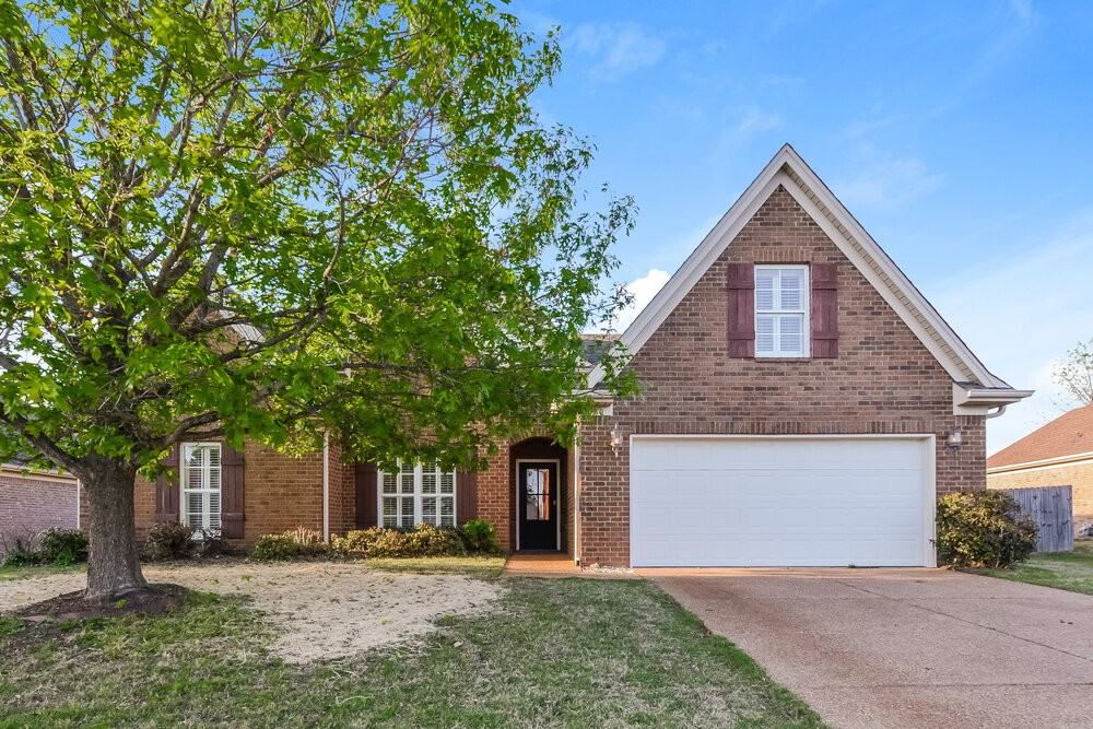 3080 Greenhouse Dr