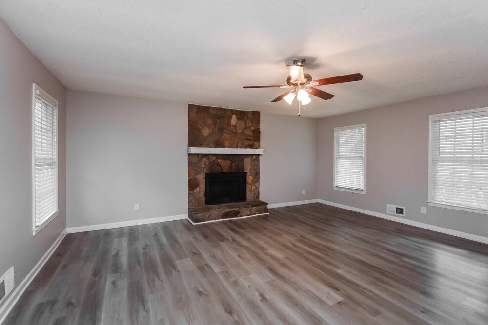 2128 Summertown Dr - Photo 6 of 25