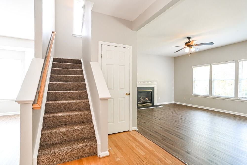 6625 Courtland St - Photo 4 of 17