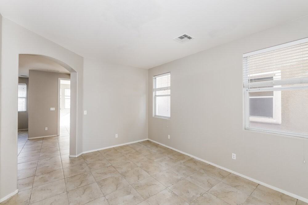132 Rolling Cove Ave - Photo 5 of 17