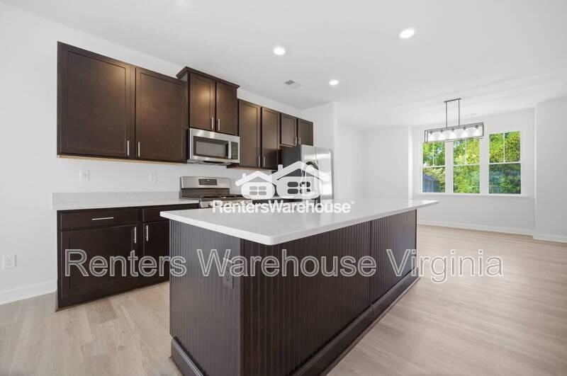 1005 Opal St #105 - Photo 6 of 35