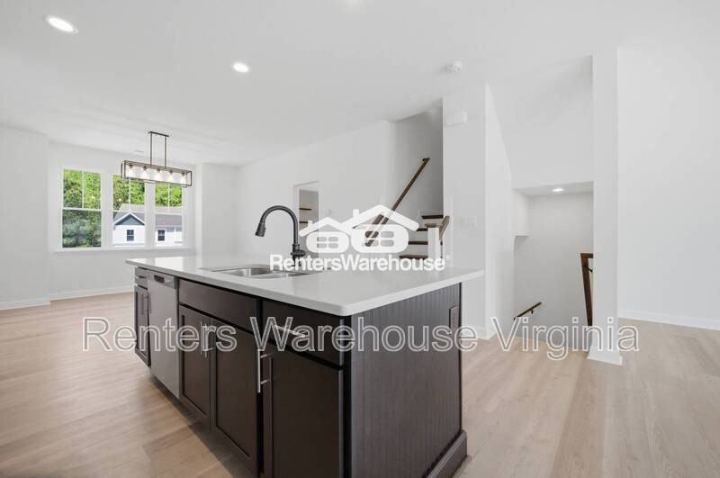 1005 Opal St #105 - Photo 7 of 35