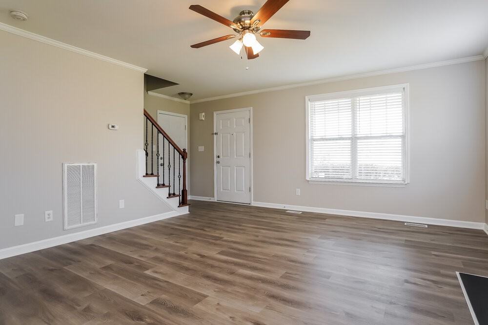 2165 Southfort Dr - Photo 5 of 17