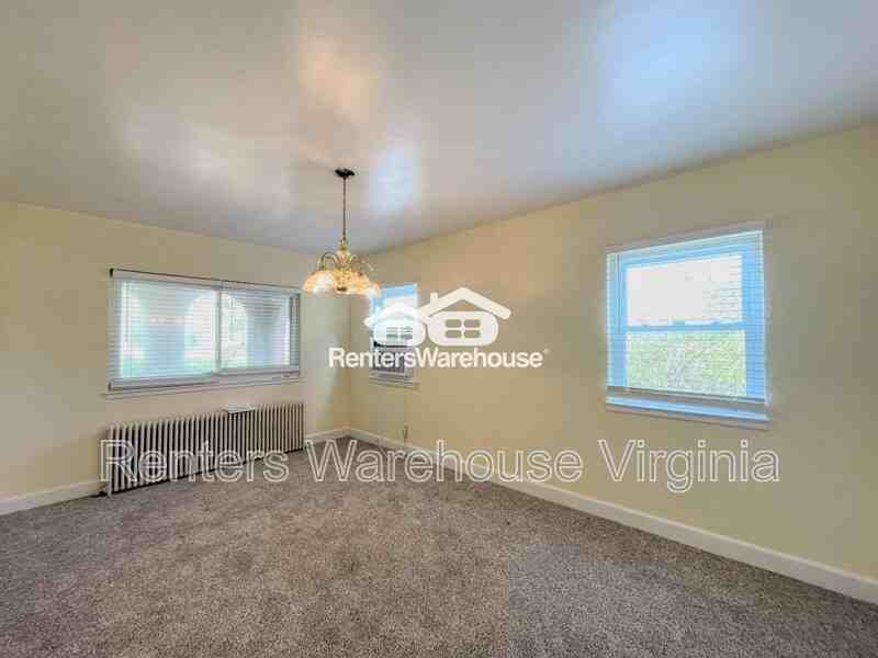 7467 Hampton Blvd #1 - Photo 7 of 25