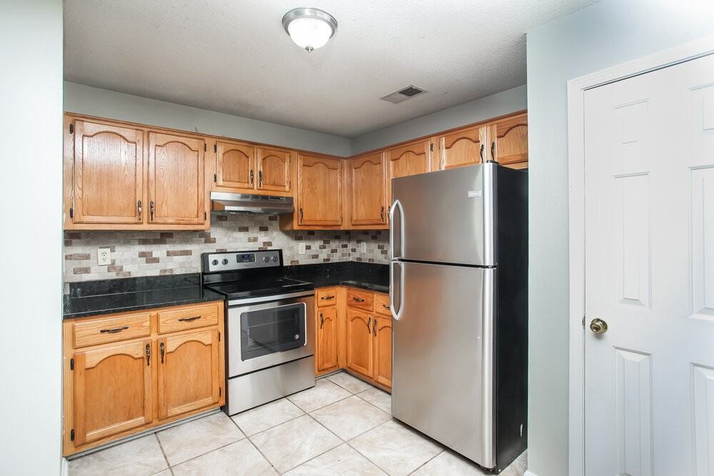 10824 Ridgefield Dr - Photo 6 of 16