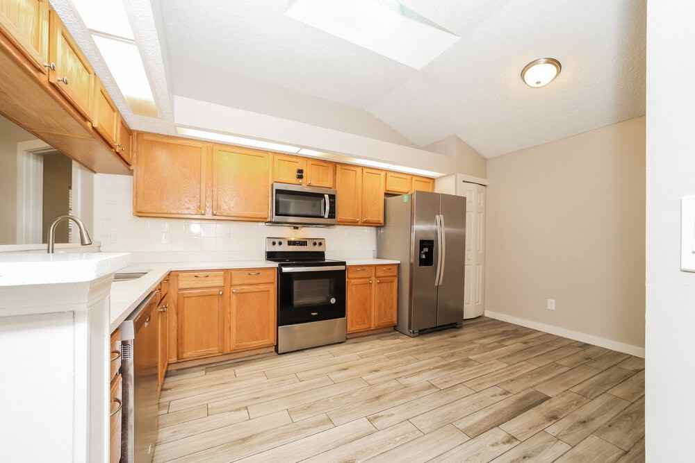 1120 Creeks Ridge Rd - Photo 5 of 16