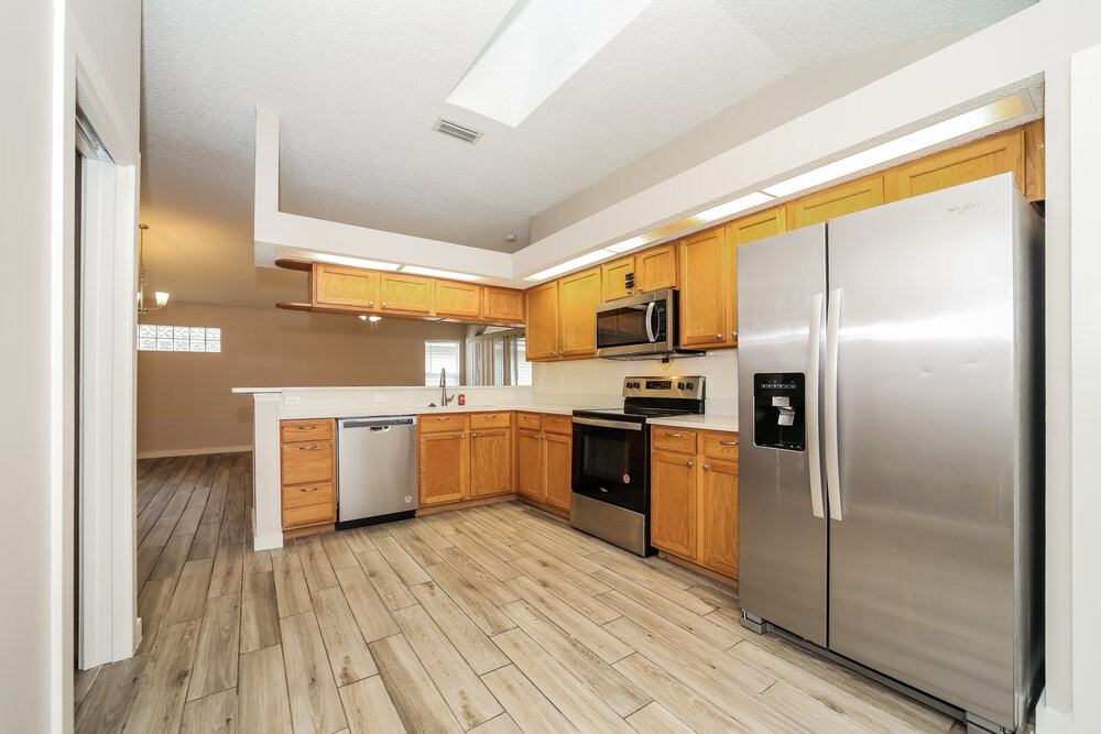 1120 Creeks Ridge Rd - Photo 6 of 16