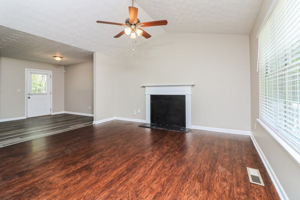3884 Welham Green Ct - Photo 7 of 18