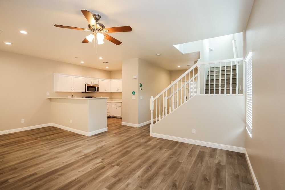 1022 Shades End Ave - Photo 6 of 17