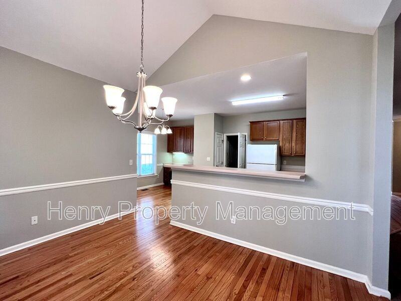 109 Kindred Way - Photo 5 of 17