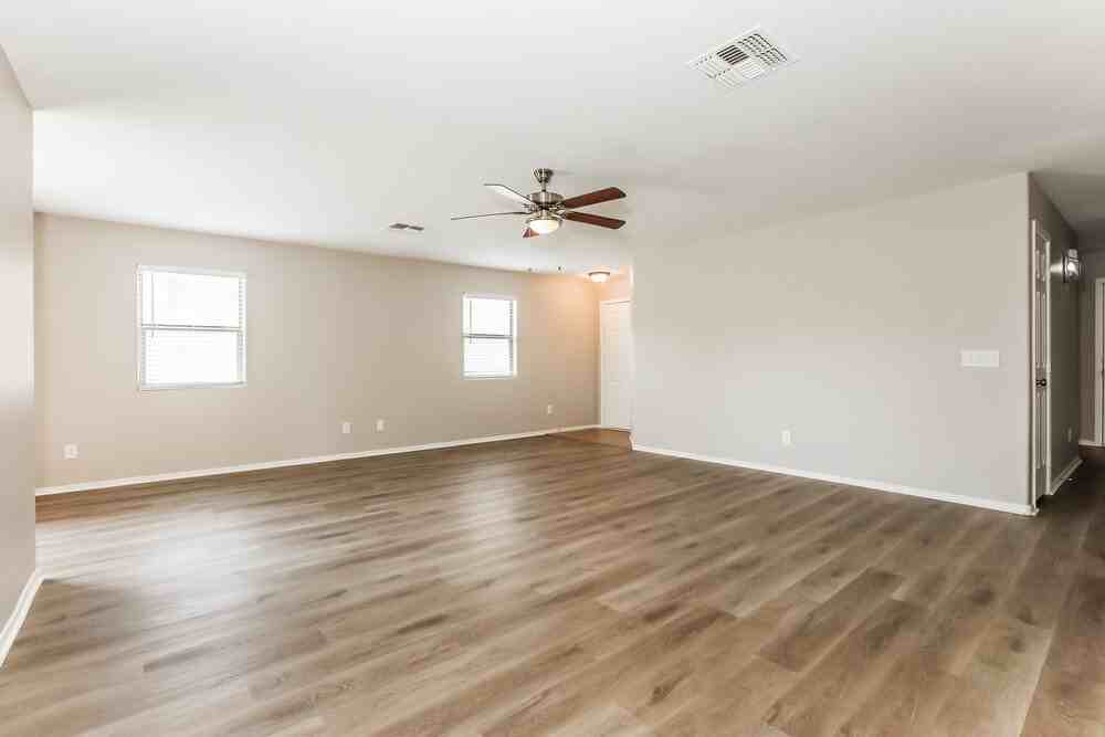 30559 N Nightingale Rd - Photo 5 of 16