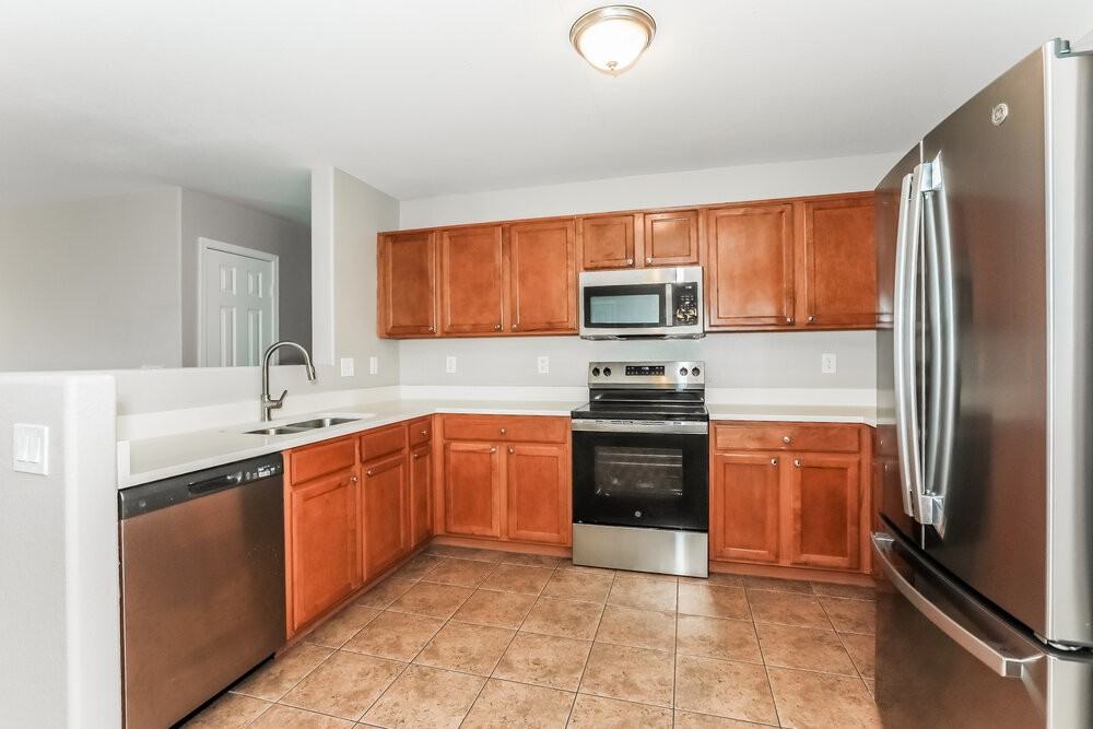 30559 N Nightingale Rd - Photo 7 of 16