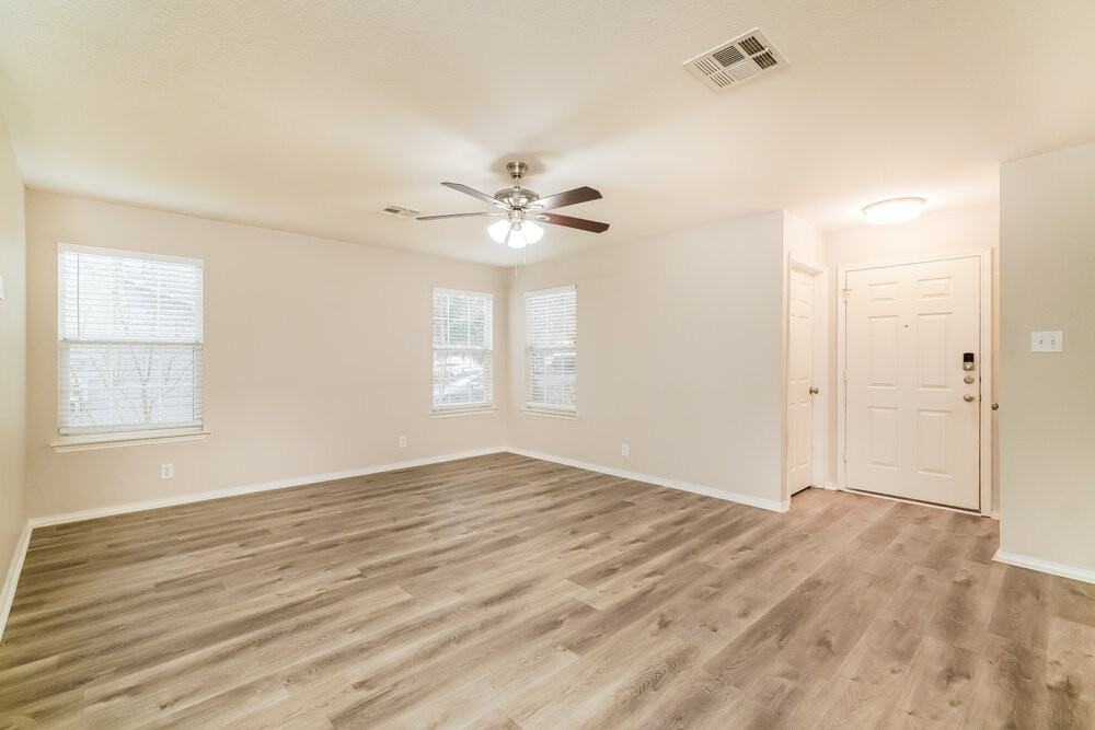 284 Cordero Dr - Photo 5 of 17