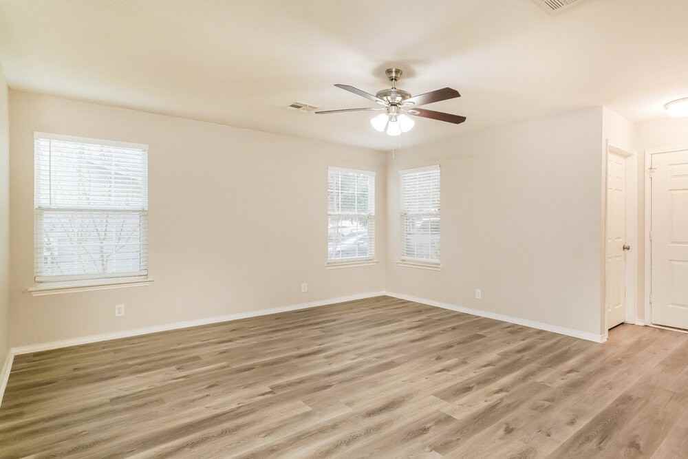 284 Cordero Dr - Photo 6 of 17