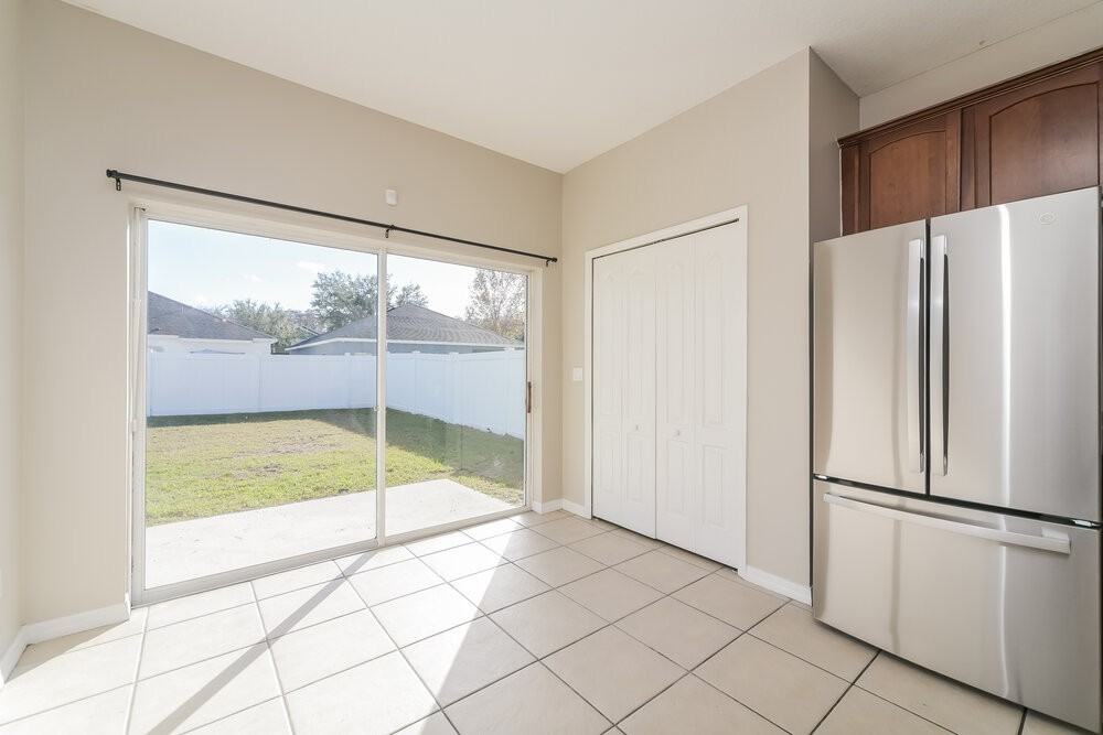 4316 Creeks Run Blvd - Photo 6 of 16