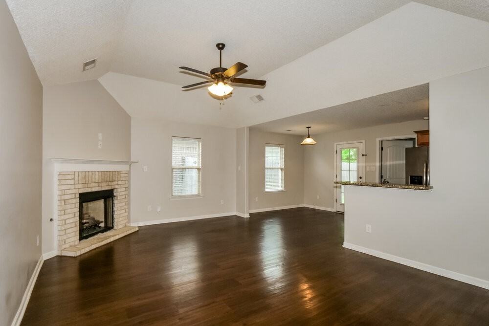 9500 Eckley Pl - Photo 5 of 16