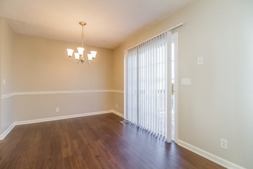 7835 Rainey Dr - Photo 5 of 18