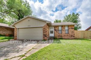 featured image of 3916 Se 46th St