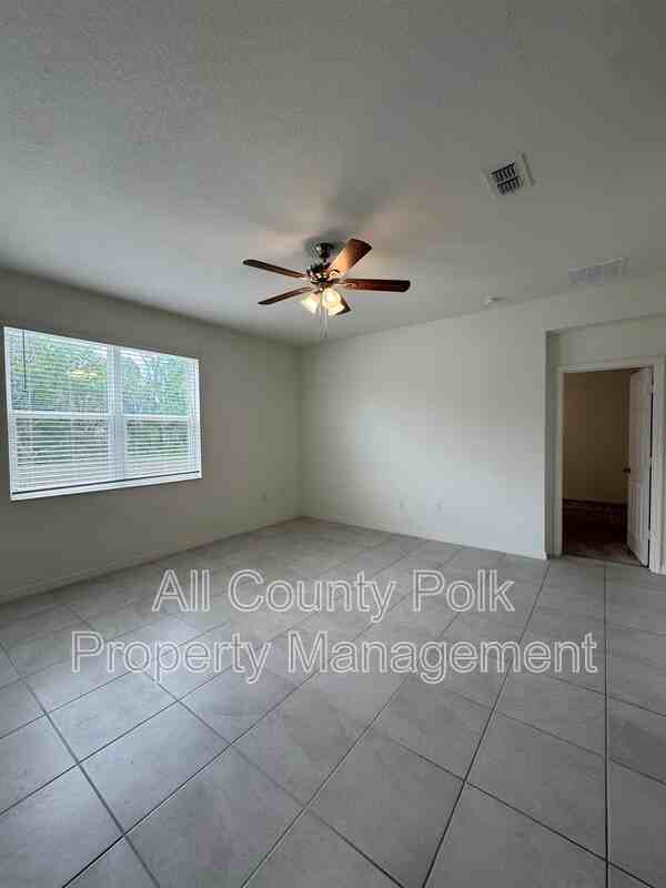 7163 Cruz Ct - Photo 3 of 32