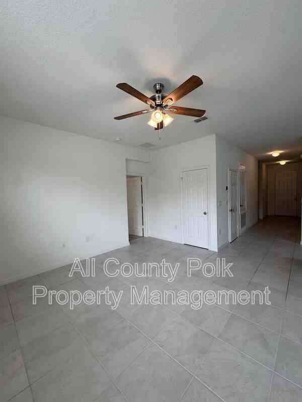 7163 Cruz Ct - Photo 4 of 32