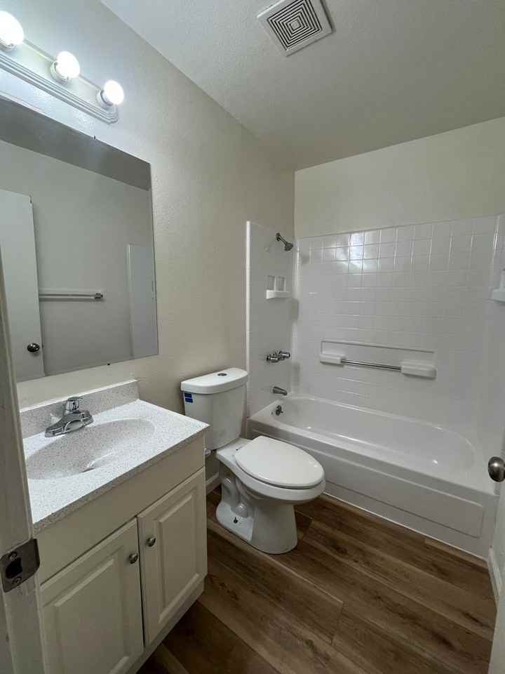 Victoria Apartments - Photo 6 of 19