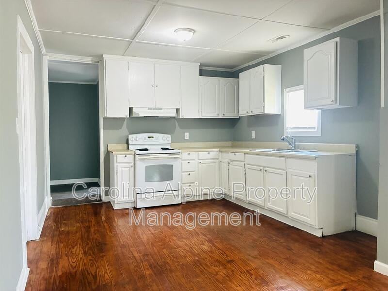 116 Bolding St - Photo 4 of 23