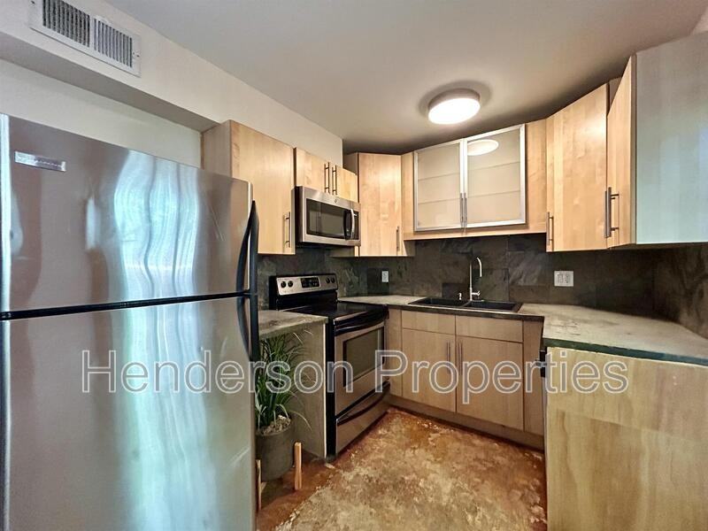 634 Chipley Ave #1 - Photo 5 of 11
