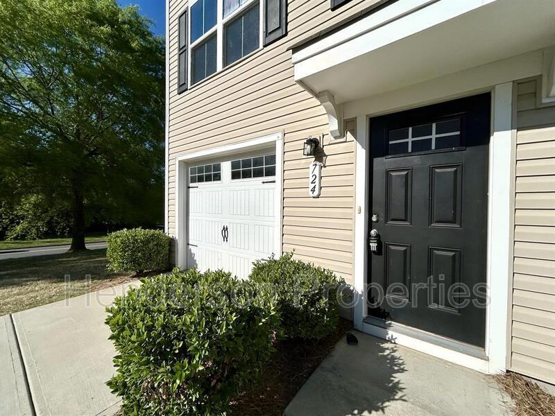 724 Dillon Way - Photo 2 of 23