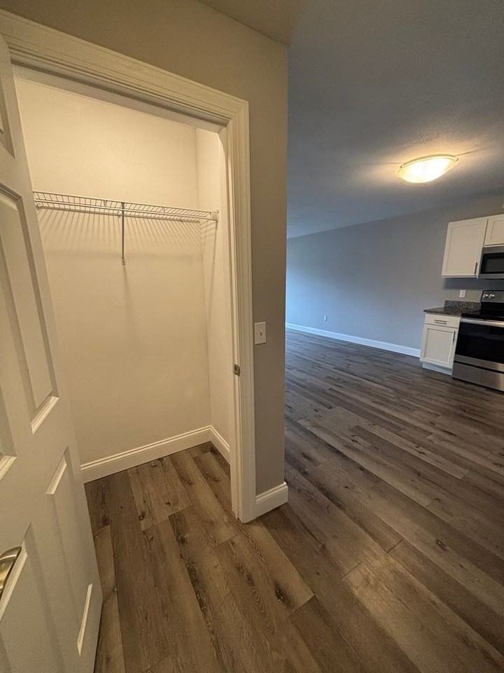 Tulip Ridge Apartments - Photo 3 of 15