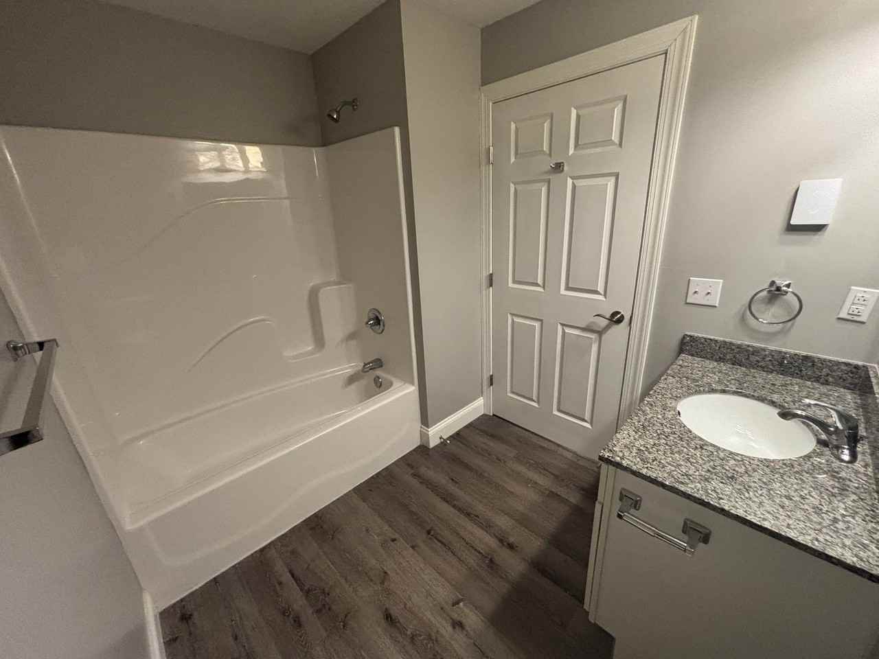 Tulip Ridge Apartments - Photo 5 of 15