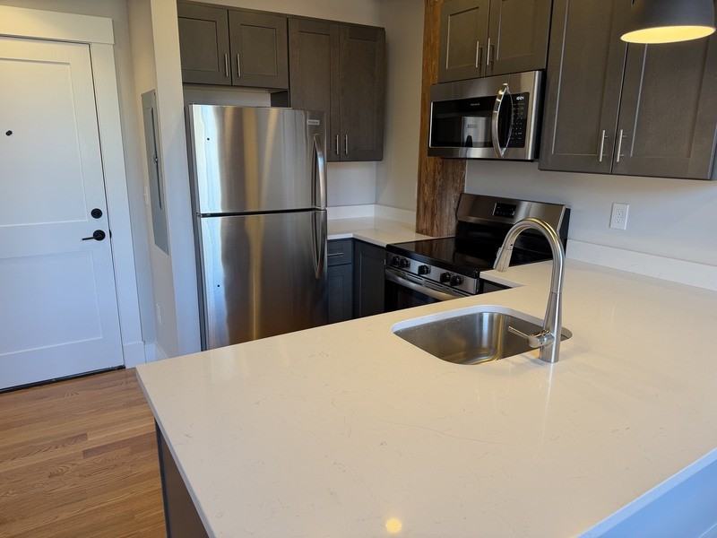 1665 Main St - Photo 7 of 11