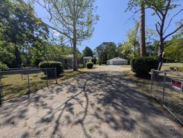 featured image of 427 Crossway Rd #1