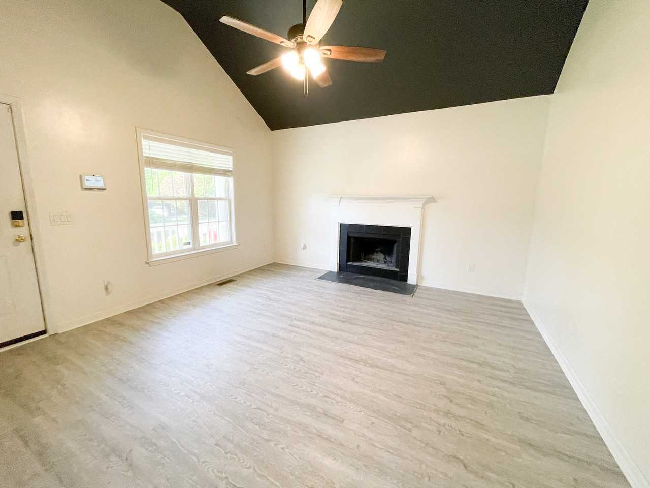 405 Cami Forest Ln #1 - Photo 7 of 29