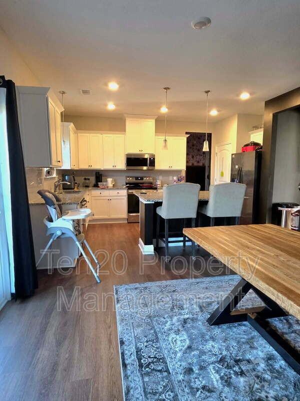 9976 Long Leaf Pine Dr - Photo 3 of 7