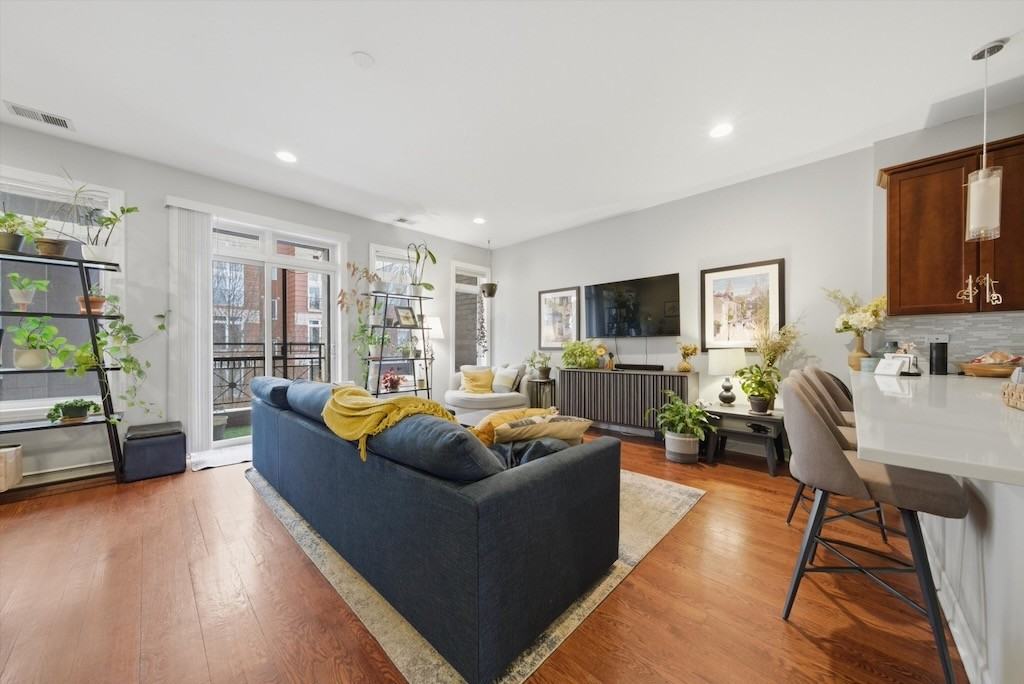 2114 W Rice St #3A - Photo 5 of 19