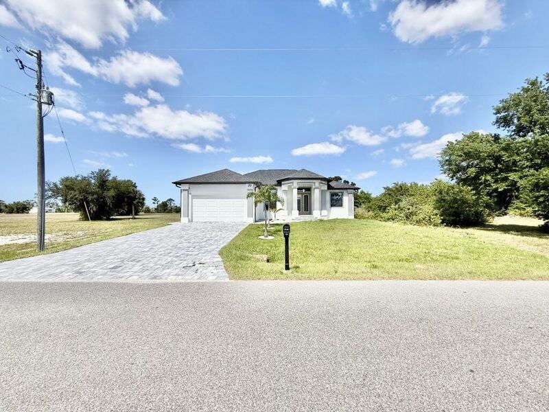 20 Coxswain Dr - Photo 4 of 50