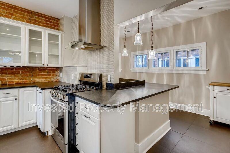 964 S Washington St - Photo 4 of 13