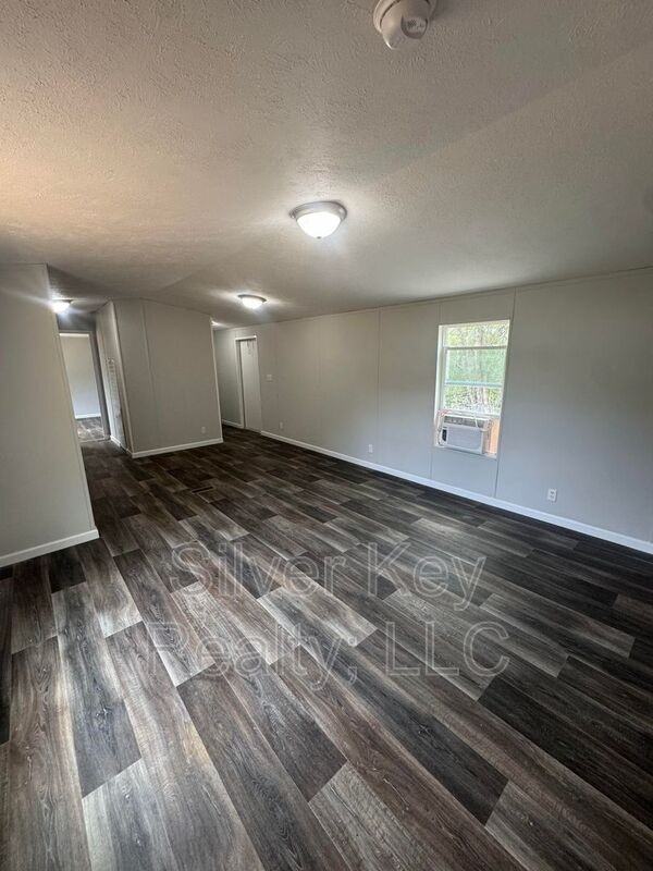 3000 Highways. #53 - Photo 3 of 18